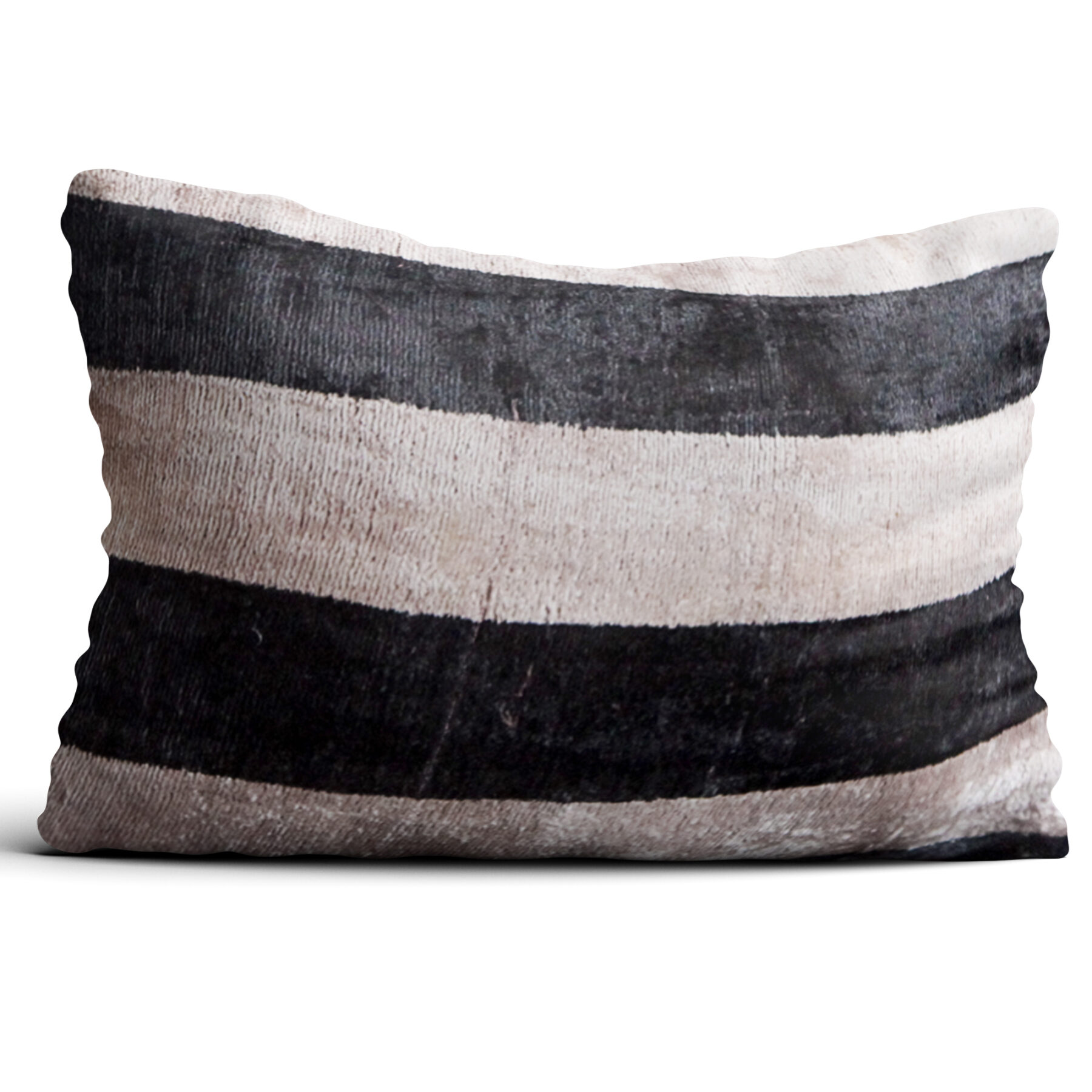 4323-silk-velvet-pillow