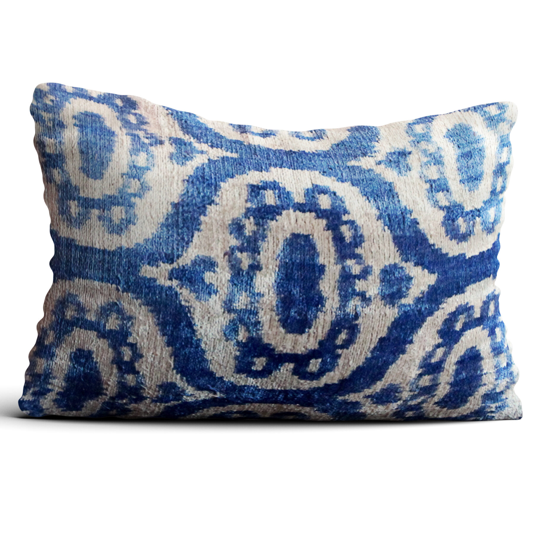 5891-silk-velvet-pillow