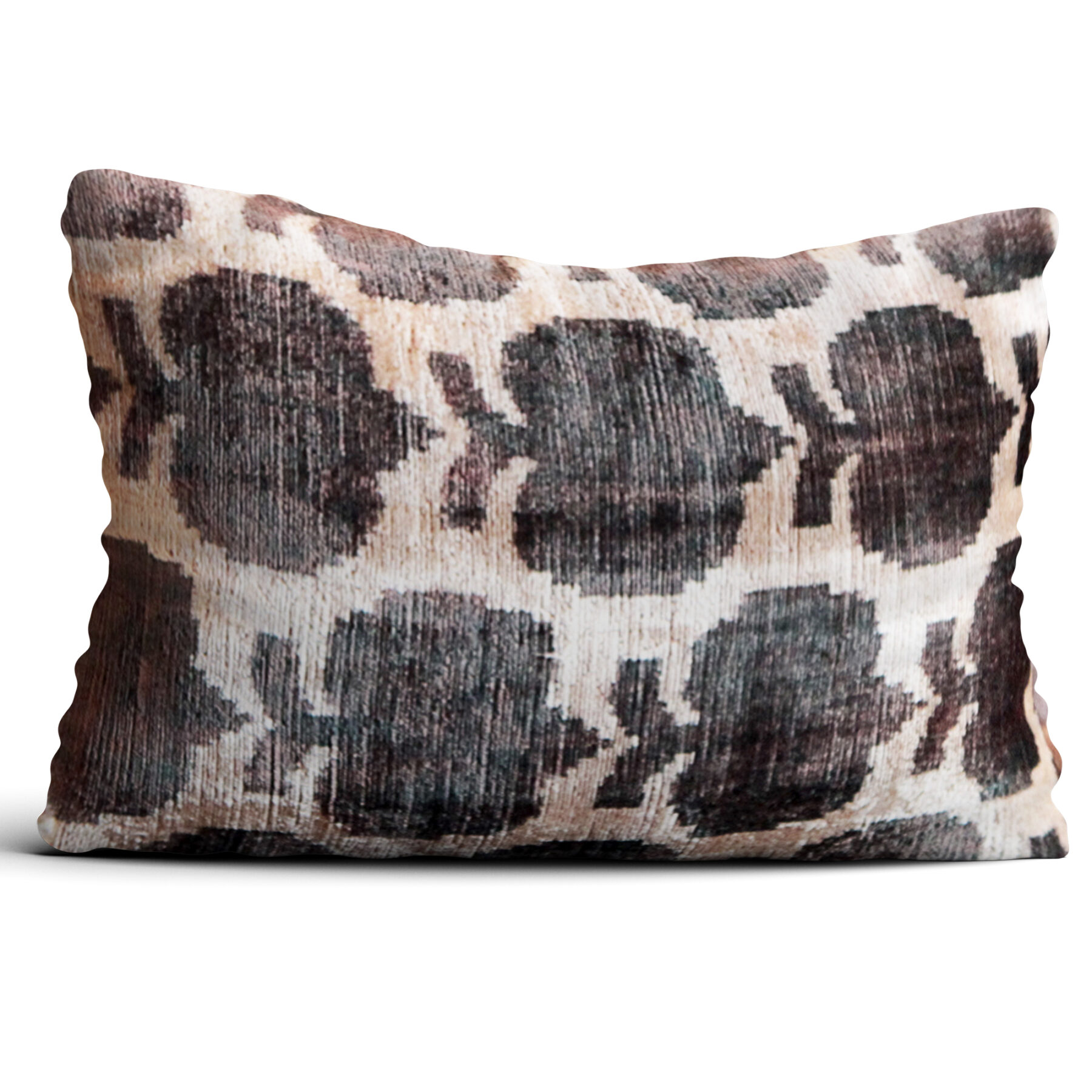 6768-silk-velvet-pillow