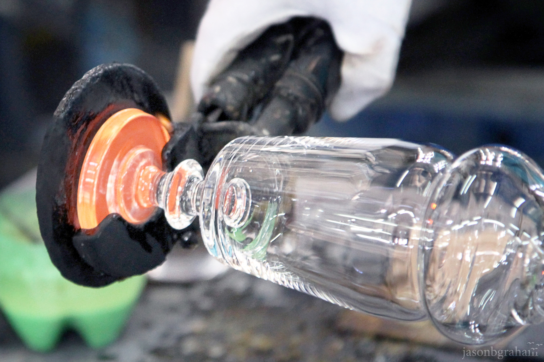 mouthblown-glass-2335