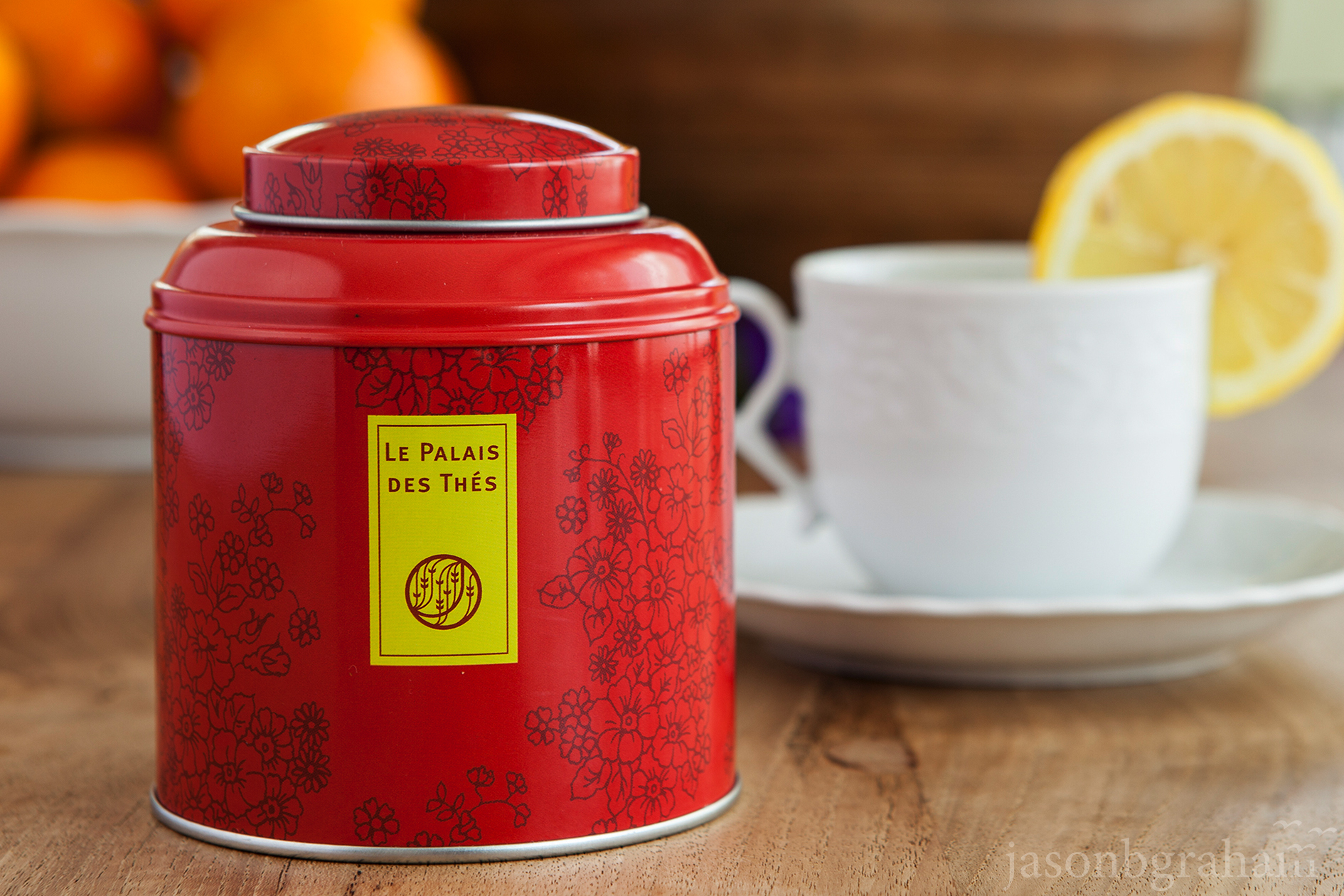 le-palais-des-thes-canister-red