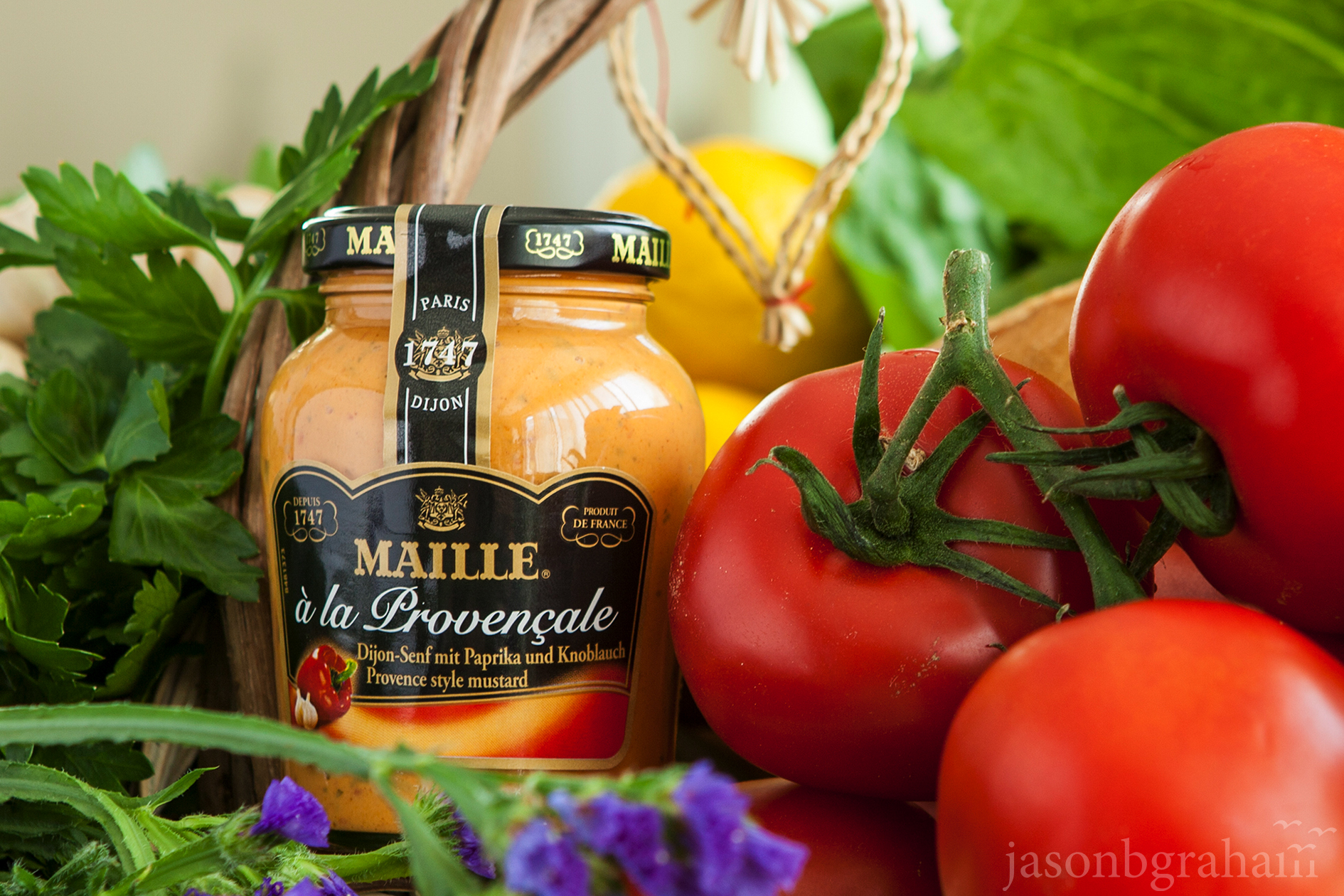 maille-provencale-with-tomatoes