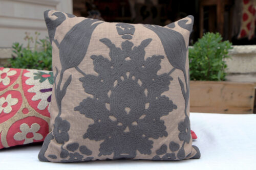 RH2-0001-TT-embroidered-pillow-2