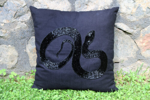 RH2-0007-GS-beaded-pillow-2