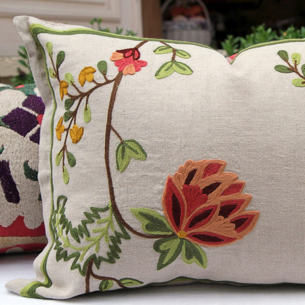 RH2-0009-FF-embroidered-pillow