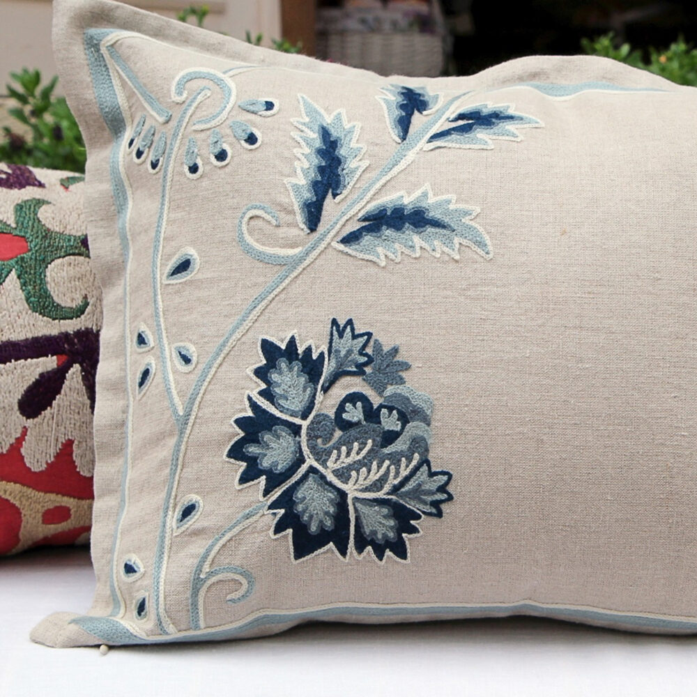RH2-0010-FF-embroidered-pillow