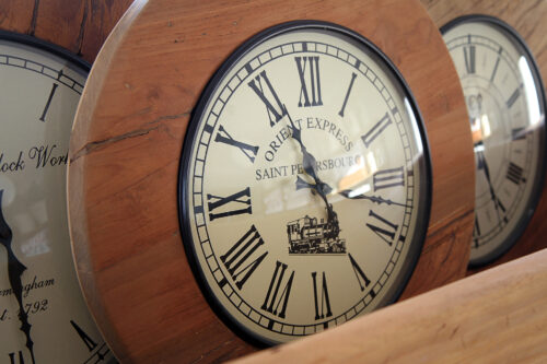 RH2-4000-reclaimed-wood-clock