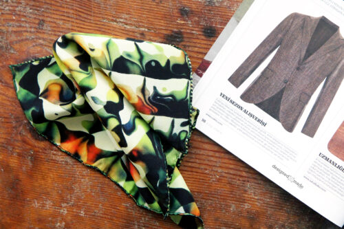 0010-printed-silk-pocket-square-magazine