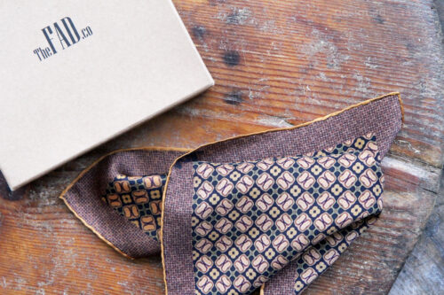 0012-printed-silk-pocket-square-gift-box