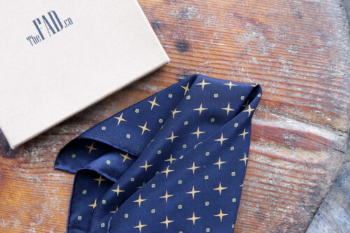 0013-printed-silk-pocket-square-gift-box