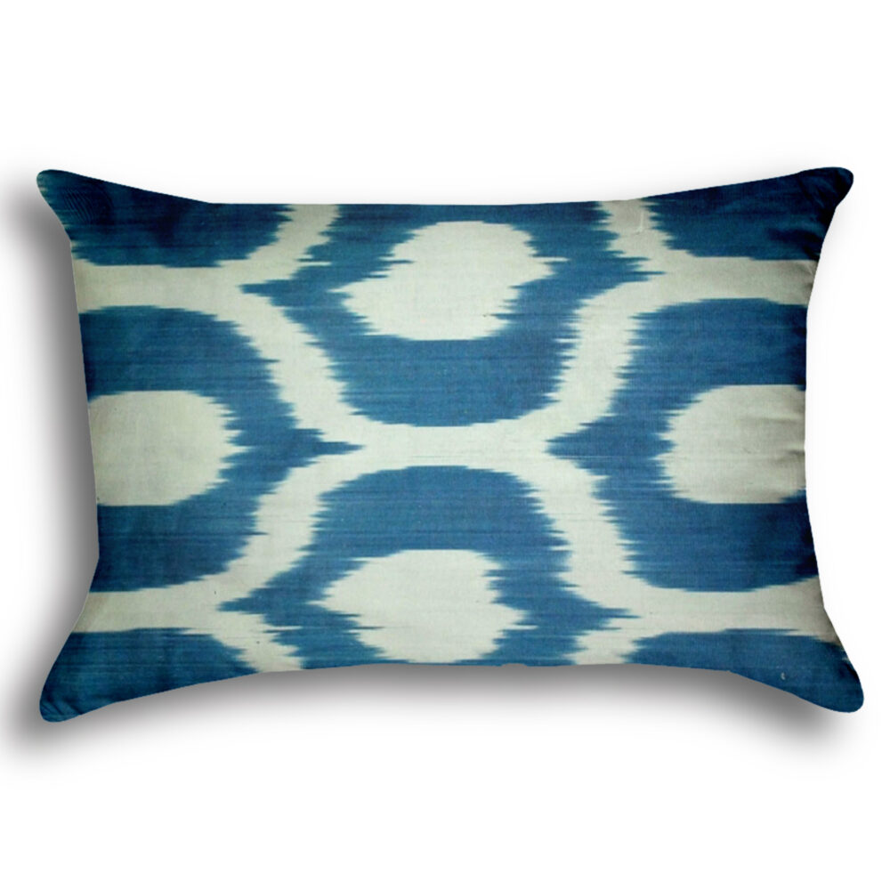 big-chefs-cafe-and-brasserie-silk-ikat-pillow-0015-square