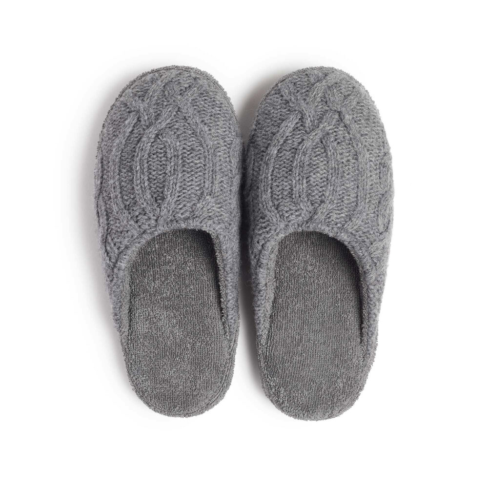 soho-house-cable-knit-slippers-dim-gray-square-0001