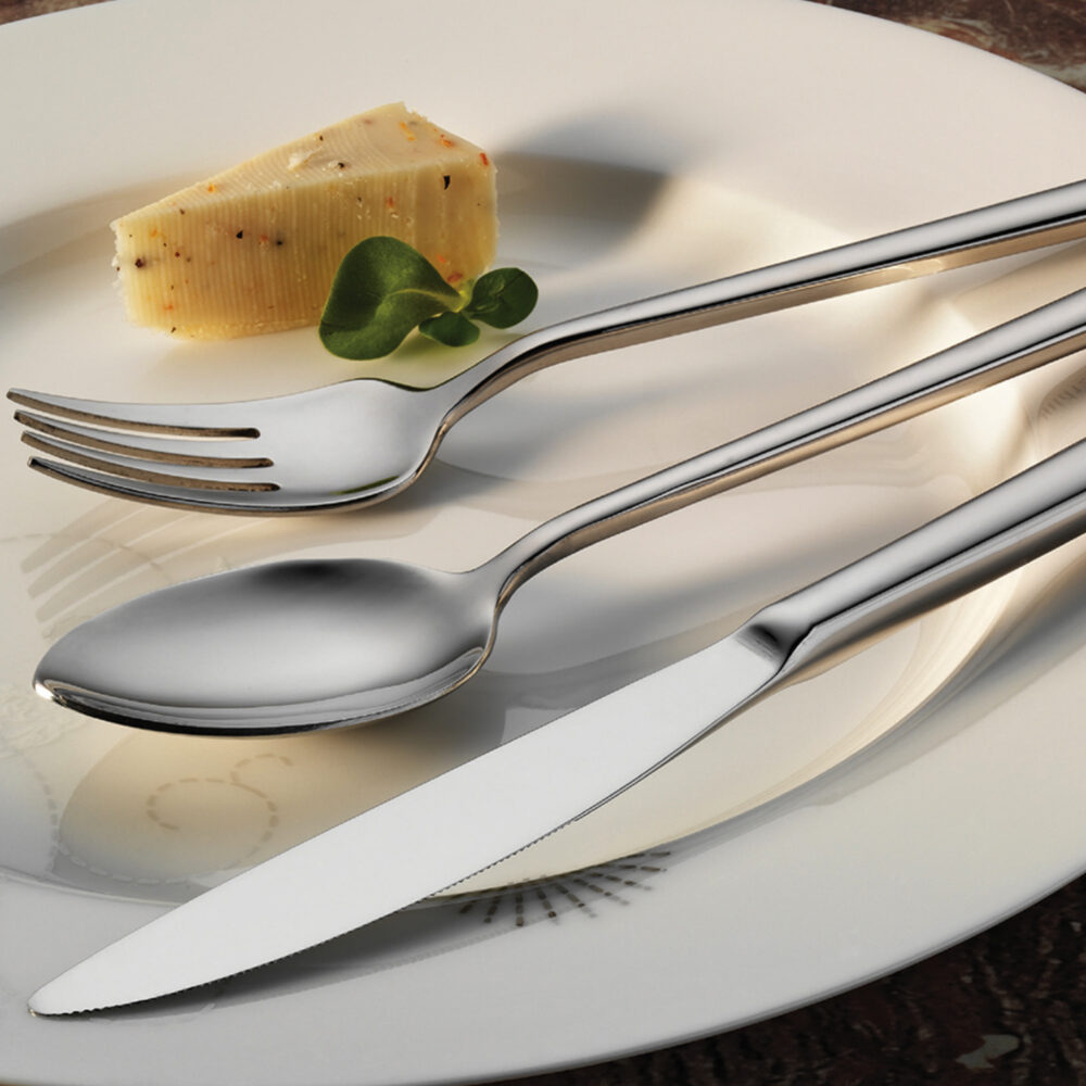 star-flatware-collection-lifestyle